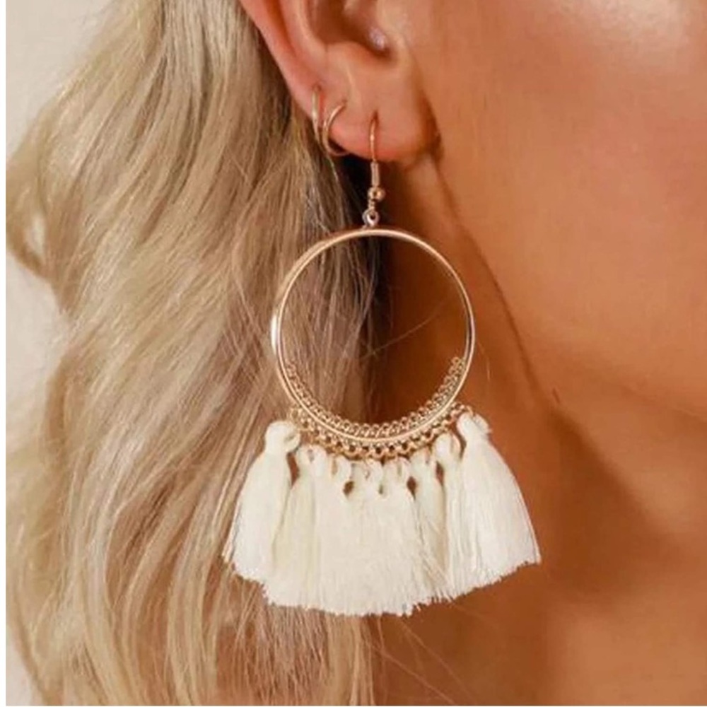 “Arriba!” Fun Tassel Fringe Hoop Cute Boho Earring